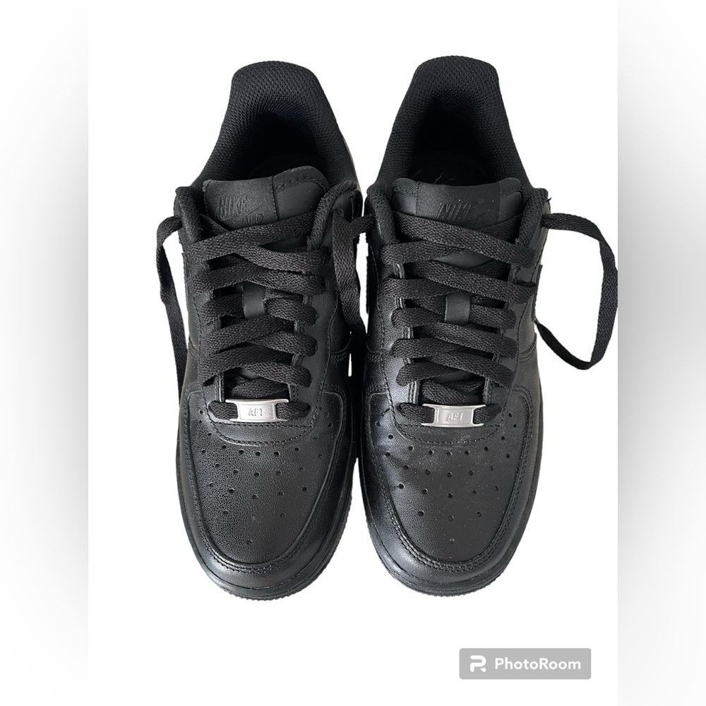Nike Air force 1 ‘ 07 women’s shoes